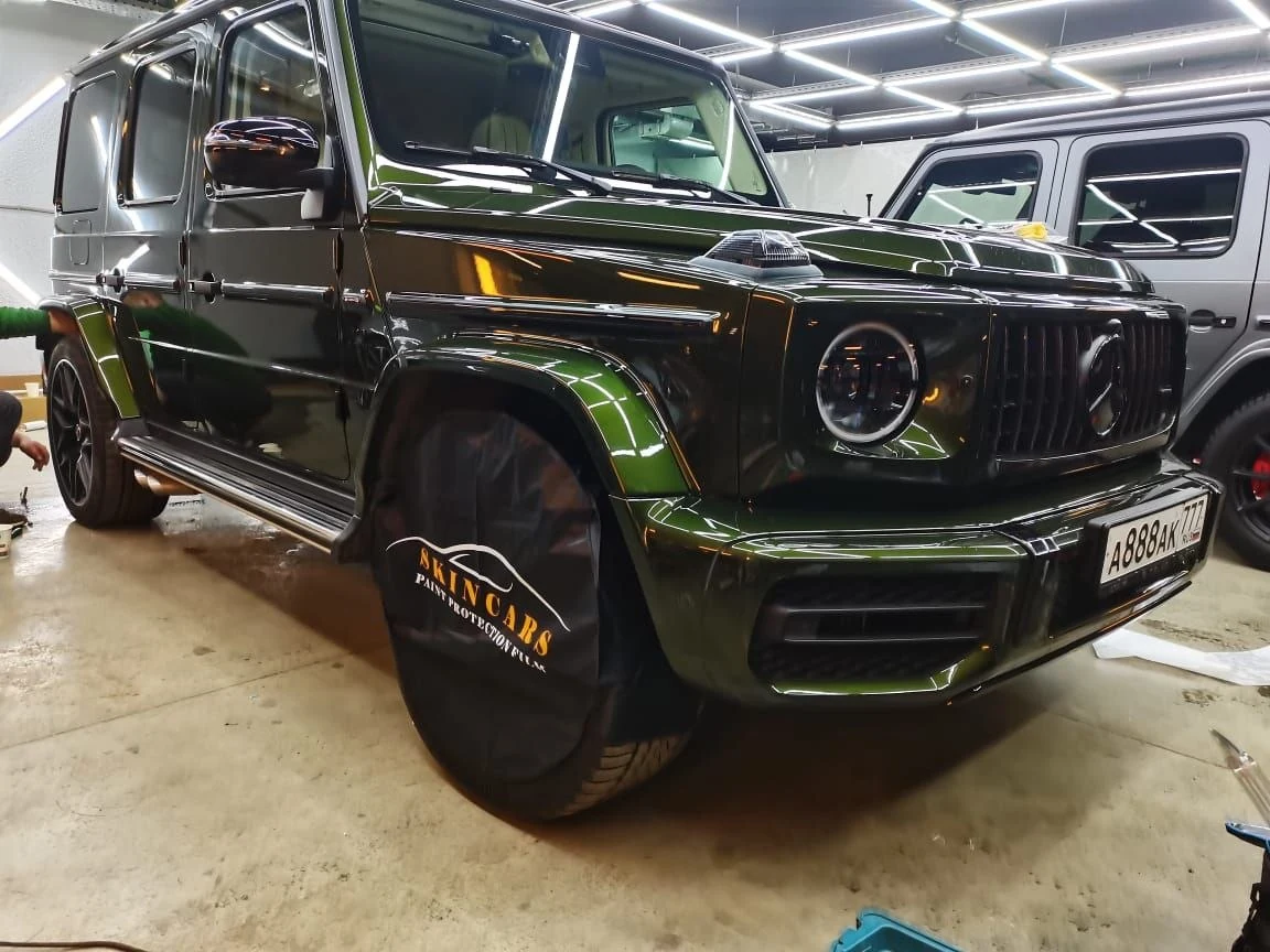 Mercedes-Benz G-Класс — зелёный глянцевый кузов