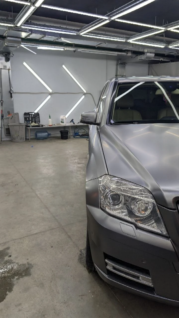 Mercedes-Benz GLK — детали переднего крыла